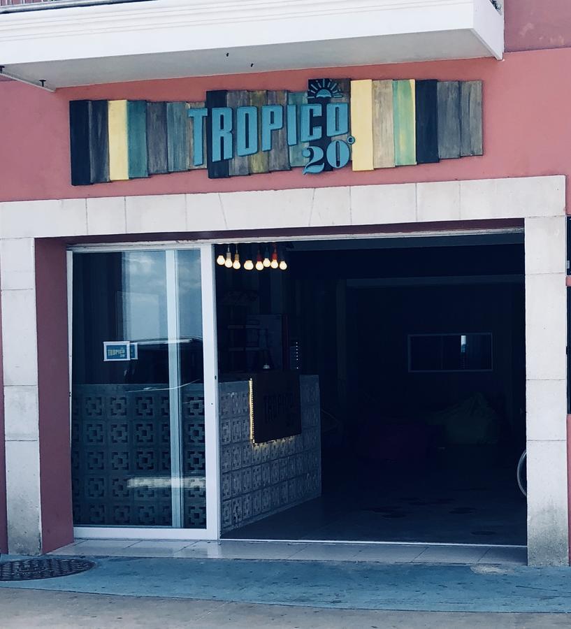 Hostel Frente Al Mar Tropico 20º โกซูเมล ภายนอก รูปภาพ